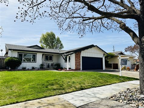 Local experts explain why tech is staying in san jose california