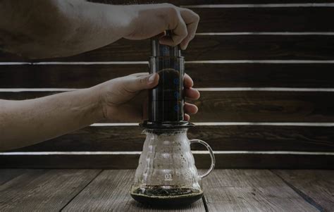 How to make Aeropress coffee| Lavazza