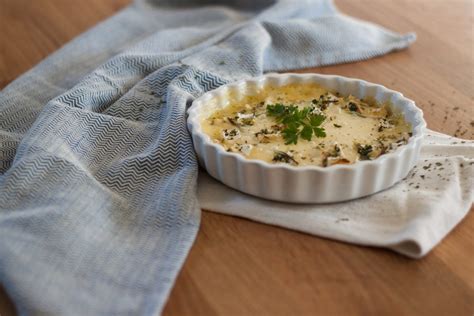 Na Cozinha Camembert No Forno Alho E Ervas Meio Cheio Viagens