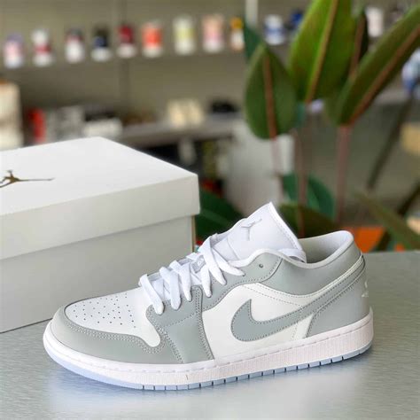 Air Jordan 1 Low Wolf Grey W 88yungplug