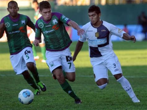 River Espera Por El Cruce Ante Boca Relajado Con Risas Y Al Ritmo De