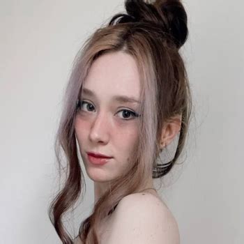 Alice Mido Babe Page Watch This Adult Model On Freeones