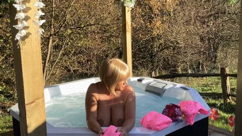 Inflatable Fun Pink In Hot Tub Busty British Babe CherryB Clips Sale