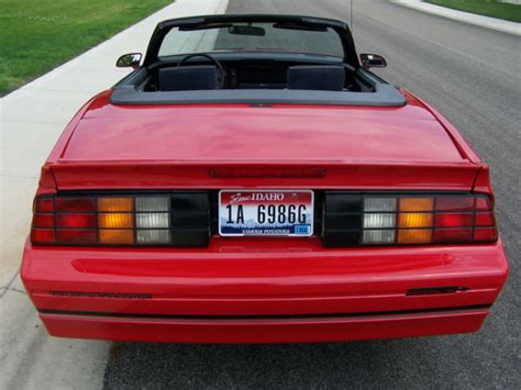 Chevrolet Camaro Convertible 1988 Red For Sale 1g1fp31f1jl151934