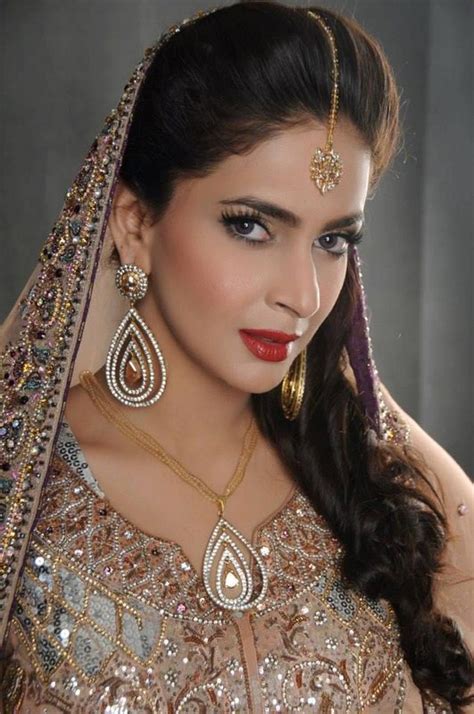 saba qamar biography wiki dob height weight sun sign native place
