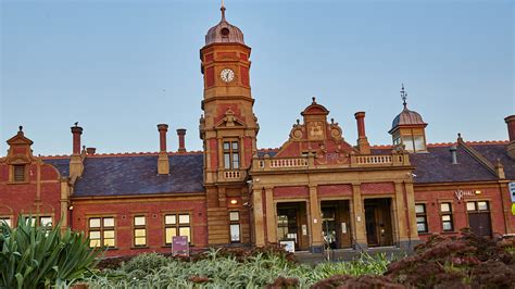 maryborough railway station maryborough surrounds