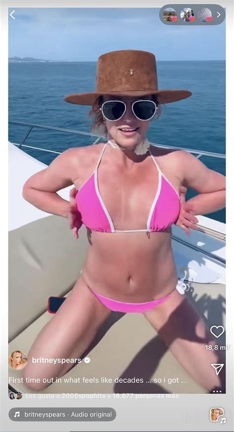 Britney Baila En Un Yate Con Un Bikini Nuevo Foto 18 De 20