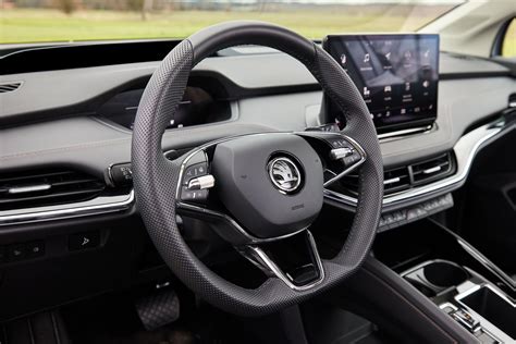 Preços desde 35 813 Skoda Enyaq iV chega em Maio Observador