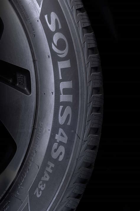 手放せない安心感 「KUMHO SOLUS 4S HA32」を味わう 【2022-2023 Winter webCGタイヤセレクション＜AD ...