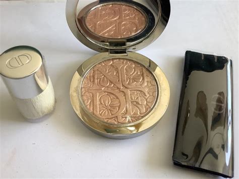 Diorskin Nude Air Glowing Gardens Illuminating Powder Glowing Nude 002