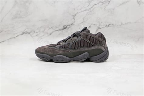 کتونی رانینگ آدیداس ییزی ۵۰۰ یوتیلیتی بلک Adidas Yeezy 500 Utility