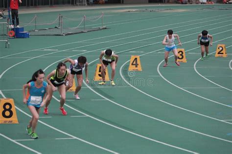 Coureurs Sur Piste Le Velodrome De Hong Kong Mai Image