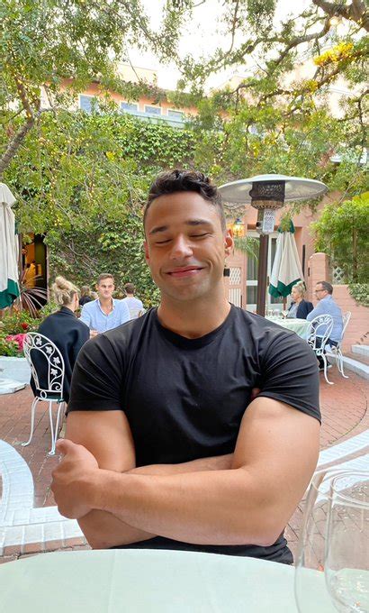 Ronen Rubinstein On Twitter Man Crush Everyday Photo To Video Cute Gay Couples