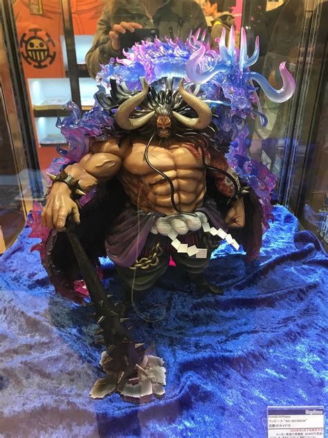 Huge Kaido figure i saw in Tokyo : r/OnePiece