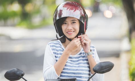 Panduan Aman Naik Motor Saat Hamil