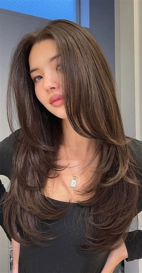Transform Your Look with these 13 Stunning Long Haircuts for Thin Hair ...