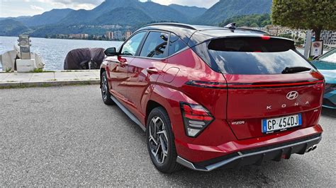 J Ai Test Le Hyundai New Kona Hybrid Dans Un Voyage Artistique En