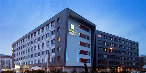 Holiday Inn Express Bremen Airport Map & Driving Directions | Parking