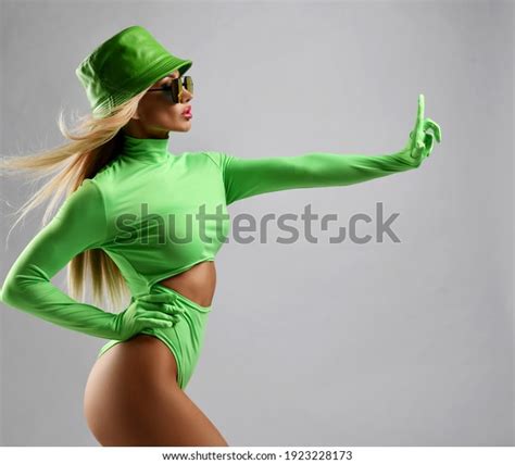 Sexy Fitness Slim Sport Blonde Woman Stock Photo 1923228173 Shutterstock