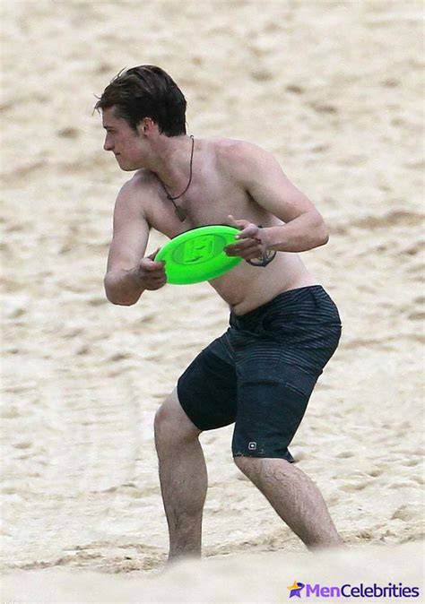 Josh Hutcherson Leaked Uncensored Nude Selfie Men Celebrities Site