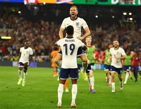 Pix Watkins Fires England Into Euro Final With Late Strike Rediff Sports