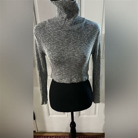 Naked Wardrobe Sweaters Naked Wardrobe Cropped Gray Turtleneck Sz Large Poshmark