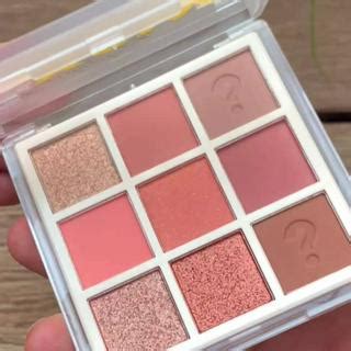 Focallure Newest Colors Eyeshadow Palette Highly Pigmented Smooth