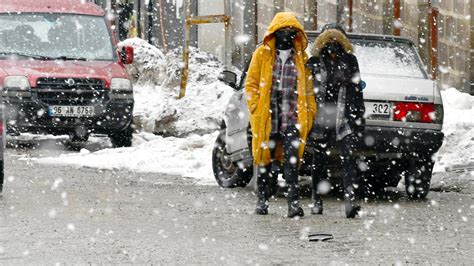 Ankara Da Kar Ya M Bekleniyor Pazar G N Hava Nas L Olacak