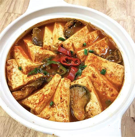 Vegetarian Tofu Stew | LOVE KOREAN FOOD