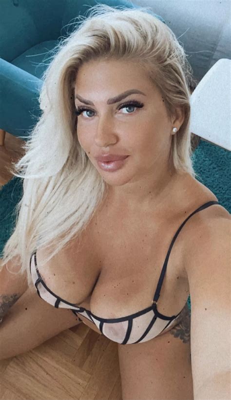 What Brings A Smile On Your Face Nudes Bbwselfies Nude Pics Org