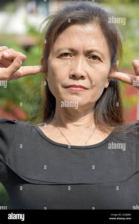 Filipina Female Mature Hi Res Stock Photography And Images Alamy