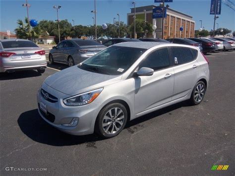 2016 Hyundai Accent SE Hatchback Exterior Photos | GTCarLot.com