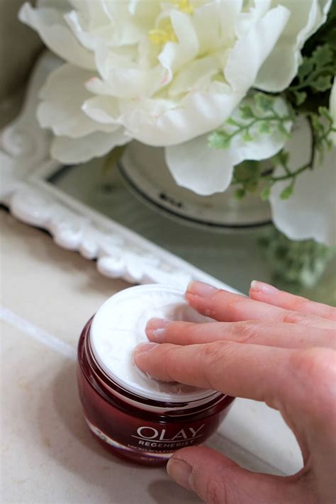 Olay Regenerist Micro-Sculpting Cream - A Supercharged Formula for ...