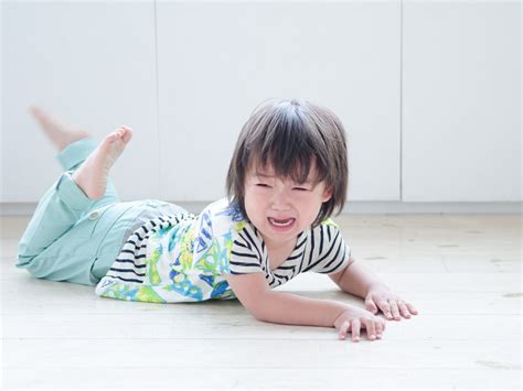 イヤイヤ期にもう限界！放置や無視はng？「魔の2歳児」乗り越え方 子育て All About