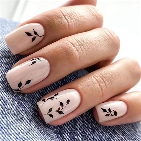 Amazon Short Press On Nails Square Nude Fake Nails Glossy False Nails With Leaves Designs