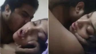 Hot Ghaziabad Wife Safana Banged Hard At Night Leaked Mms Clip