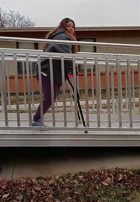 Amputee Crutching Bbw ThisVid