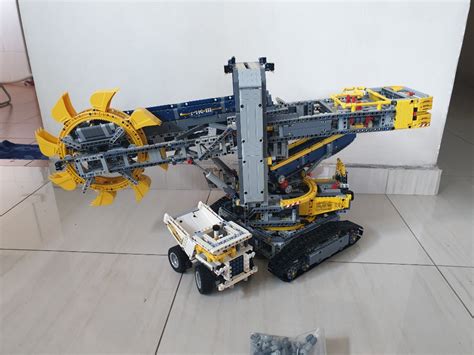 Lego Technic 42055 Bucket Wheel Excavator, Hobbies & Toys, Toys & Games ...