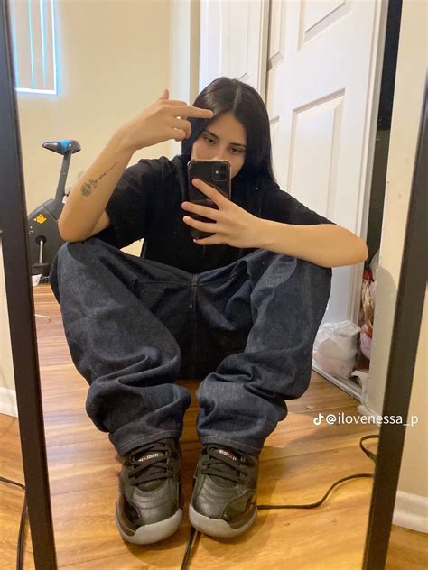 Pin By Yessenia Abernathy On Tomboy Lesbian Outfit Masc Outfits For Women Lesbian Outfits