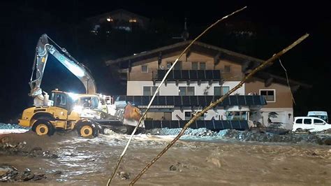 Spur der Verwüstung im Pinzgau Unwetter Zelle sorgt für Muren