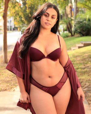 Nude Beauty Porn Pic