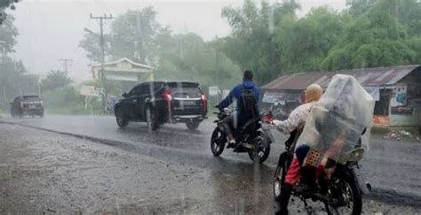 18 Wilayah Di Jawa Barat Ini Berpotensi Hujan Disertai Kilat Dan Angin