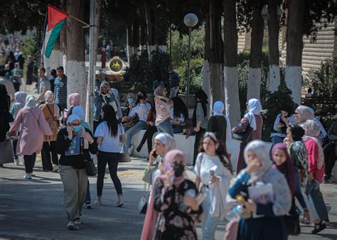 بدء عملية تقديم طلبات الاستفادة من البعثات والمنح والقروض الداخلية