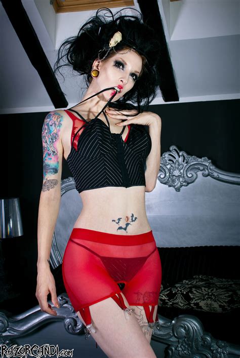Alternative Model Razor Candi Dildos Her Shaved Pussy During Solo