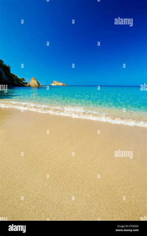 White Rocks Beach Kefalonia Greece Stock Photo - Alamy