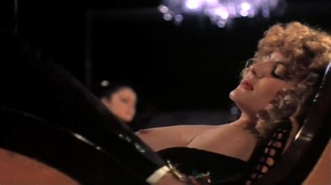 Naked Belisa Bet In Emmanuelle Y Carol