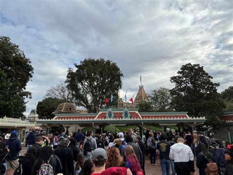 how to transfer disneyland tickets to another account