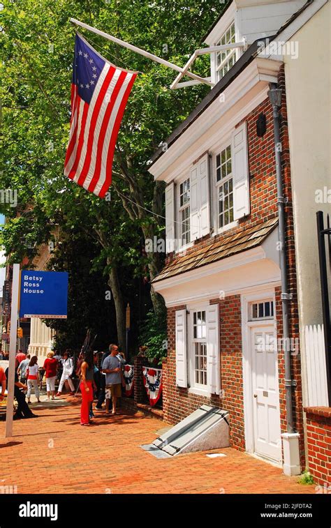 Betsy Ross Flag First Hi Res Stock Photography And Images Alamy