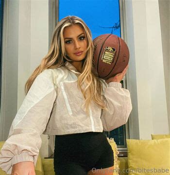 Emily Wallace Bitesbabe Nude Onlyfans The Fappening Plus