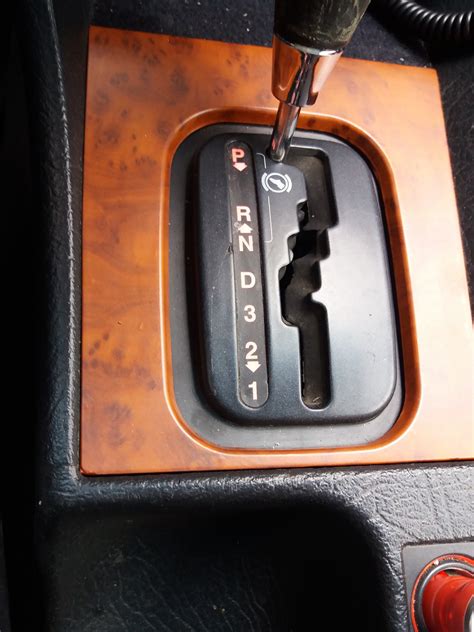 Накладка АКПП под "дерево" своими руками. — Audi A6 Avant (C4), 2,8 л ...